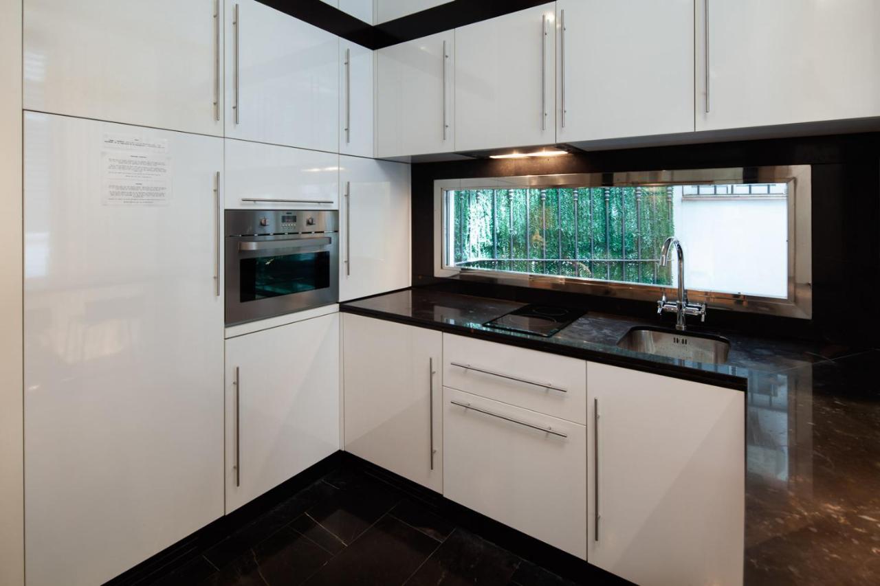 Elegante Apartamento Plaza Constitucion Málaga Eksteriør bilde